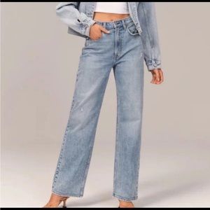 Abercrombie & Fitch Ultra High Rise Baggy Jeans